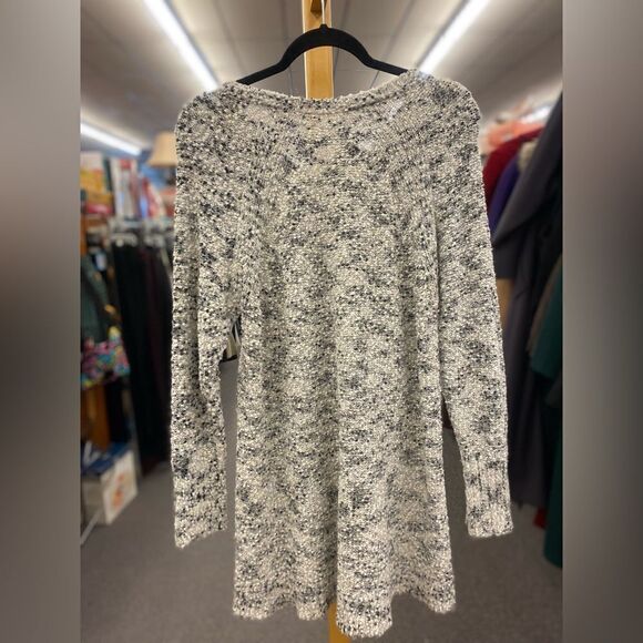 Maurices Ladies 0 Black gray Sweater - Picture 3 of 3